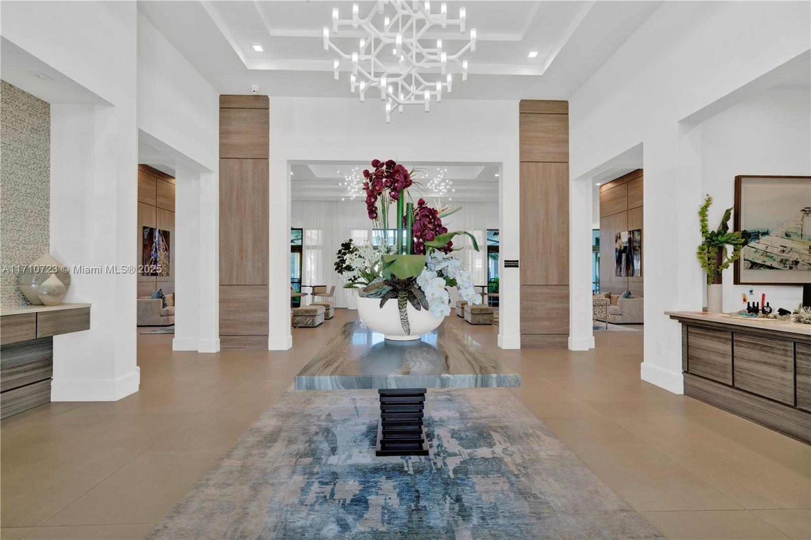 DOWNTOWN DORAL SOUTH PHAS - Residential