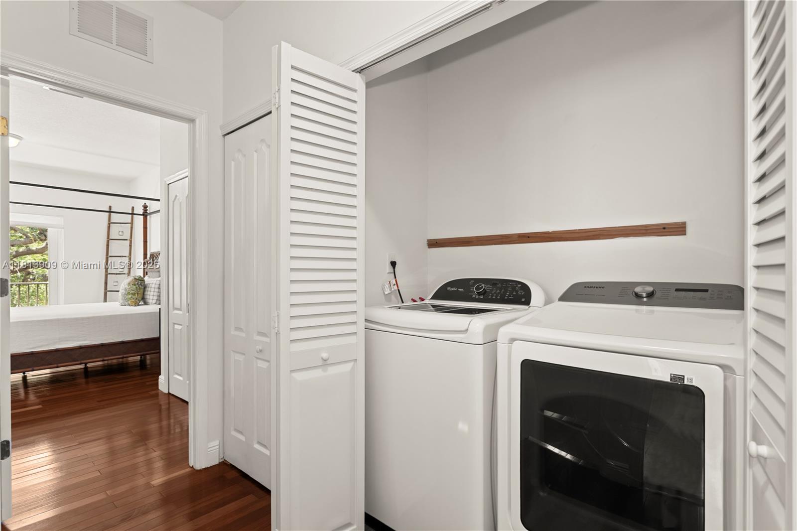 INDIANA GROVE CONDO - Residential