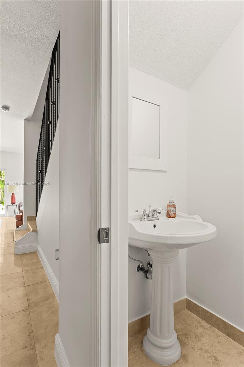 INDIANA GROVE CONDO - Residential