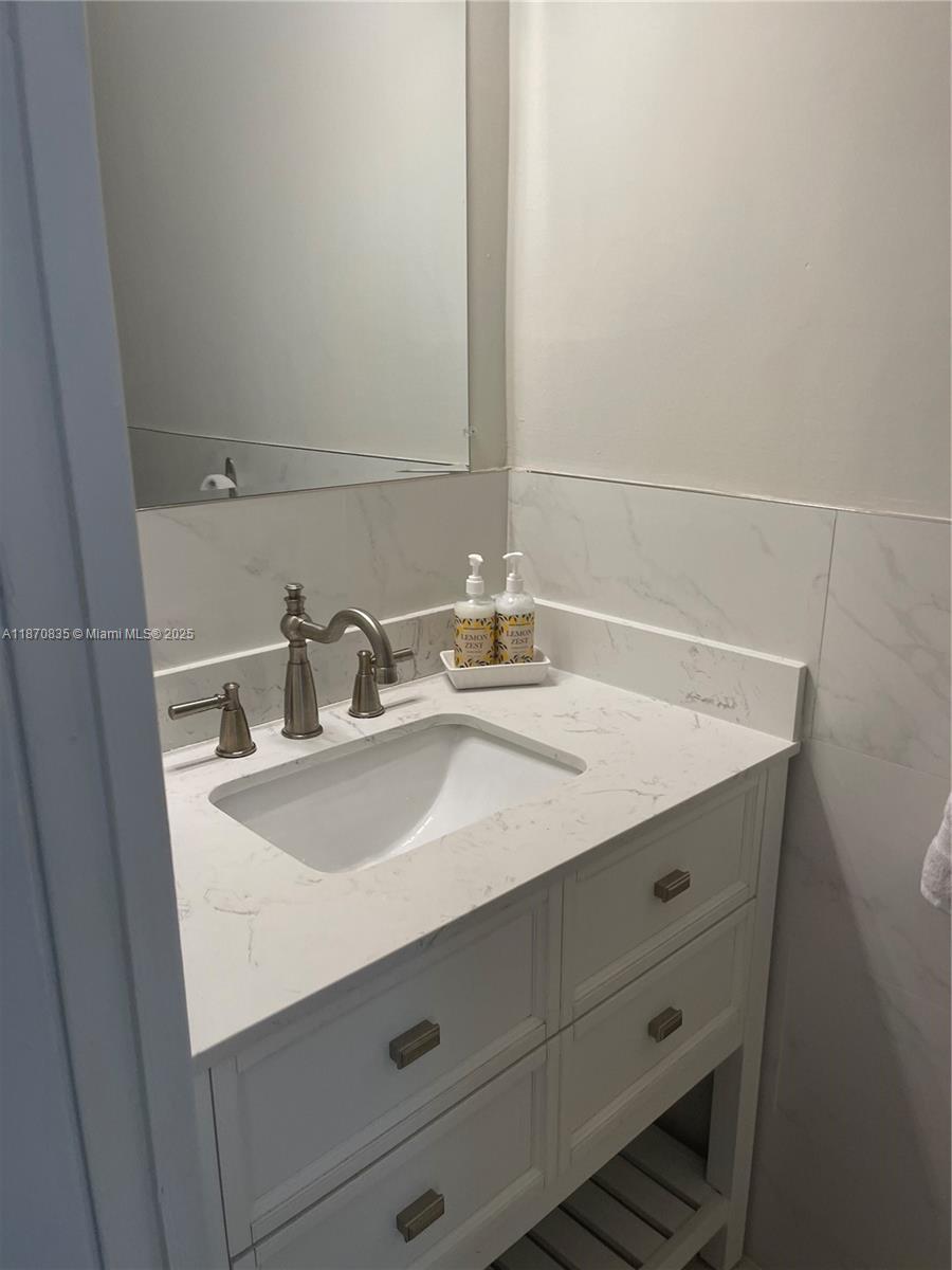 TOWNHOUSES AT JACARANDA - Residential