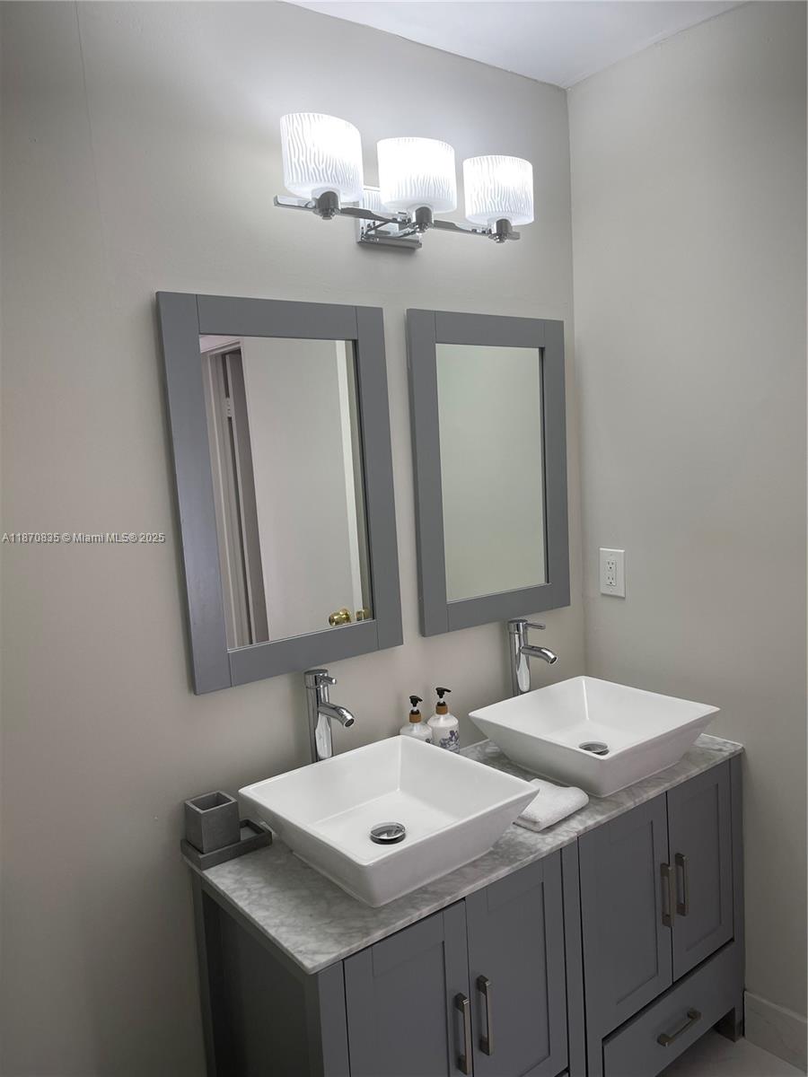 TOWNHOUSES AT JACARANDA - Residential