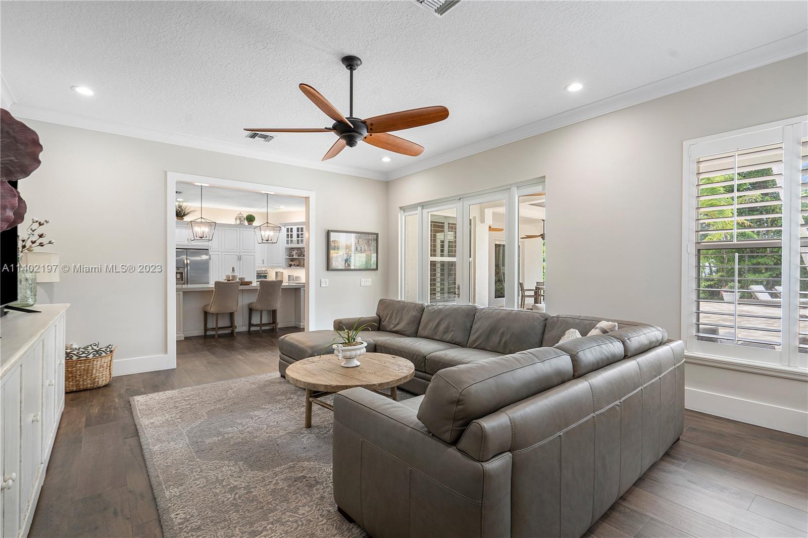 PALM COVE - Residential