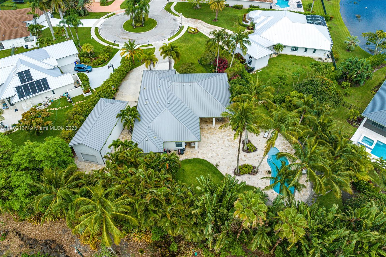 PALM COVE - Residential