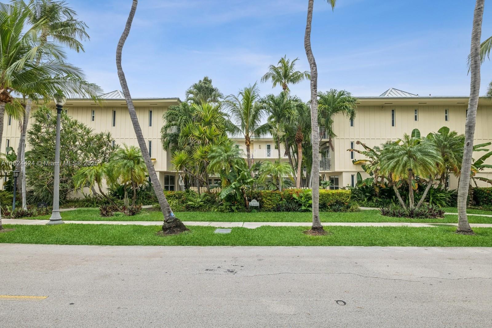255 Sunrise Dr 107, Key Biscayne, FL, 33149/$550,000 3 255 Sunrise Dr 107