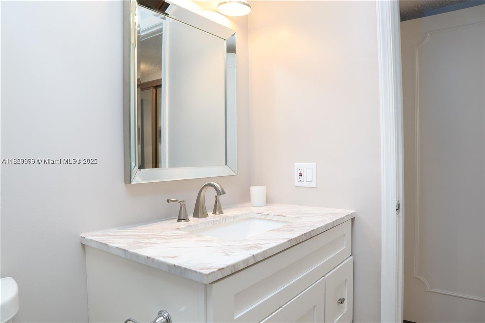 BARWOOD CONDO - Residential