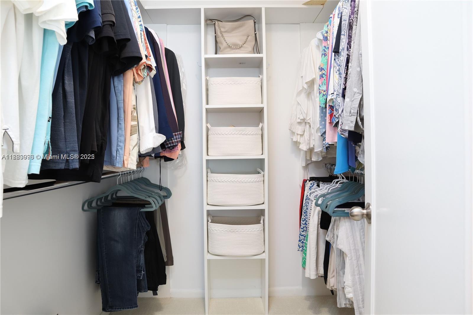 BARWOOD CONDO - Residential