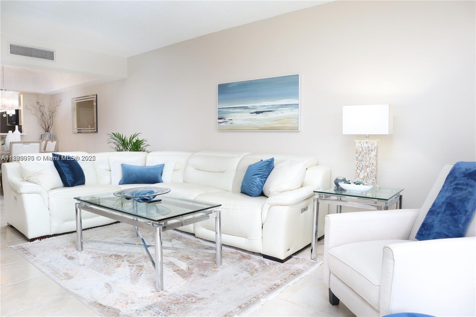 BARWOOD CONDO - Residential