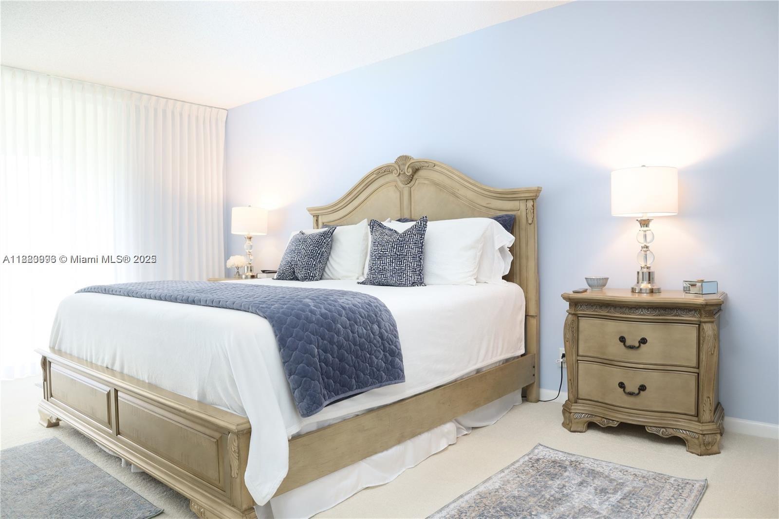 BARWOOD CONDO - Residential