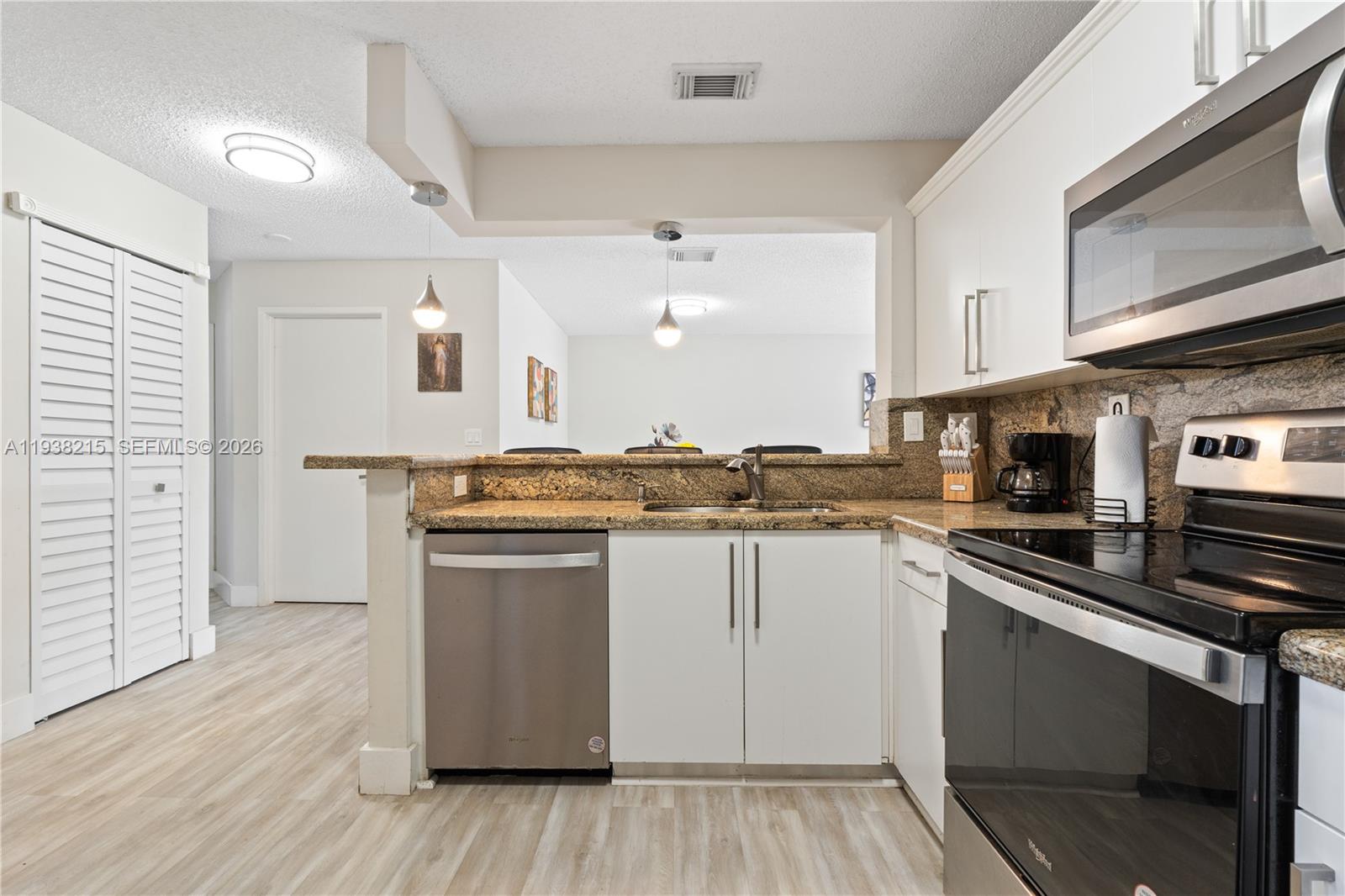 4736 NW 114th Ave 205