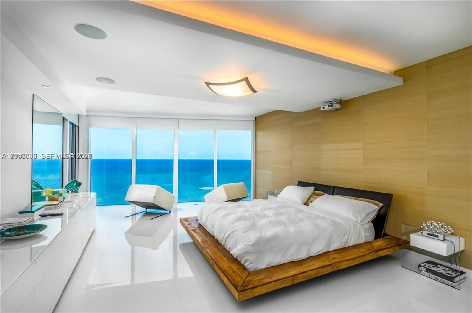 2711 HOLLYWOOD BEACH COND - Residential