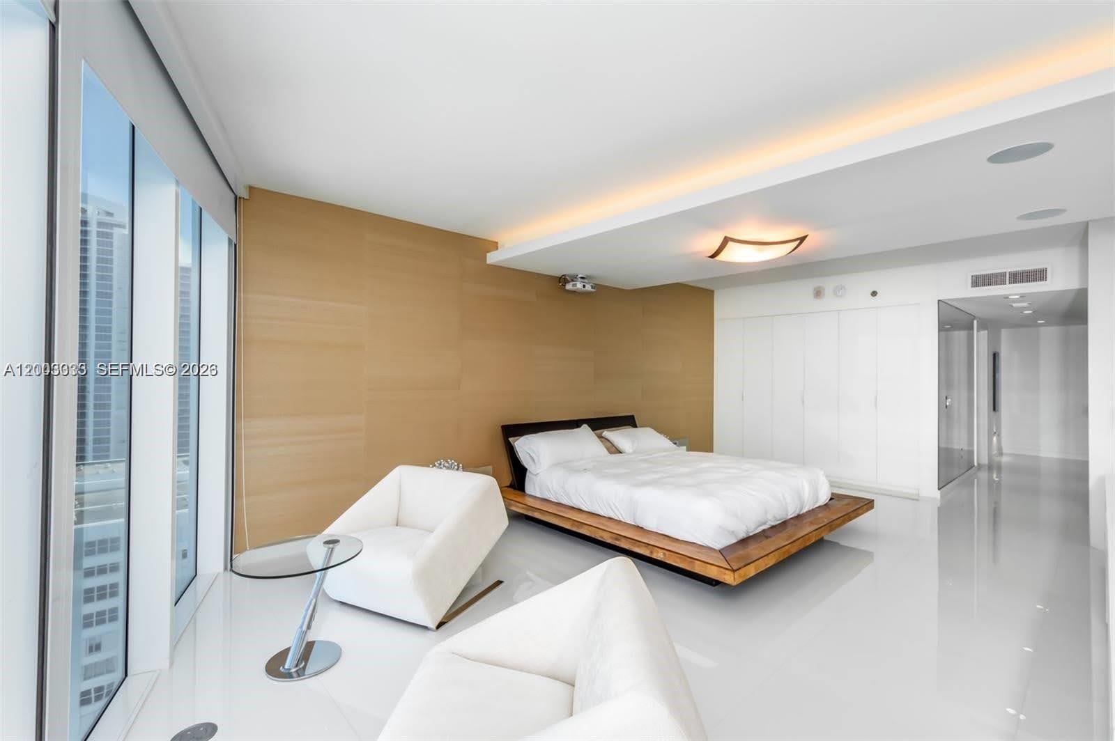 2711 HOLLYWOOD BEACH COND - Residential