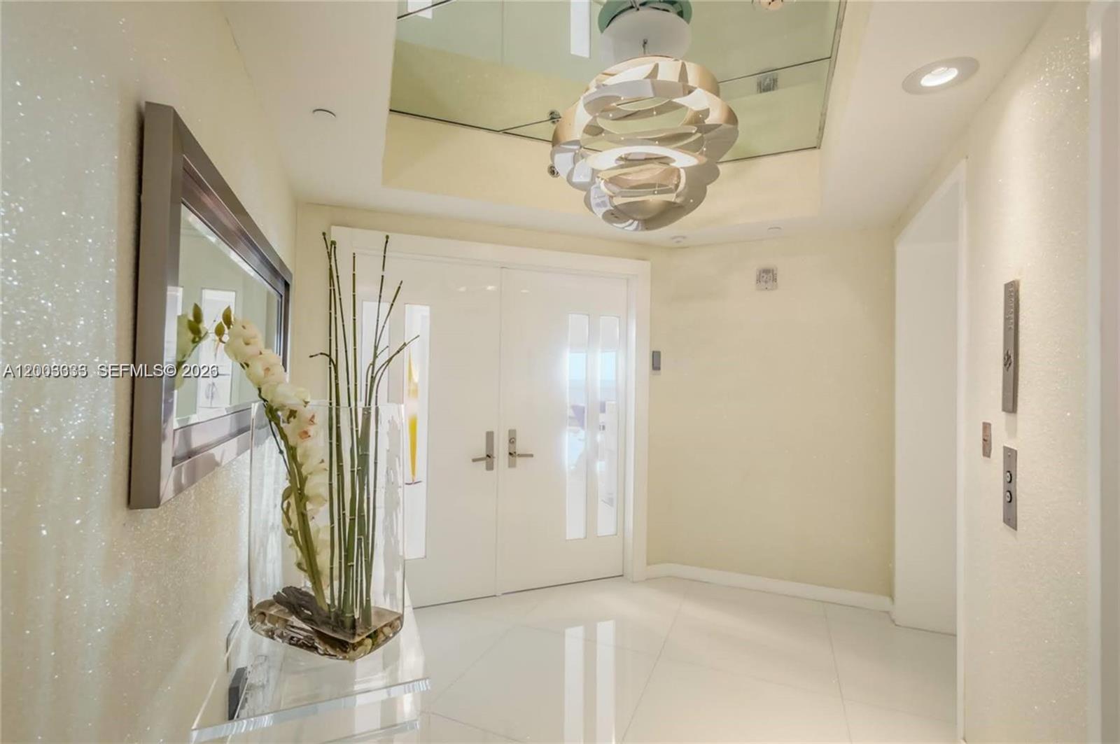 2711 HOLLYWOOD BEACH COND - Residential