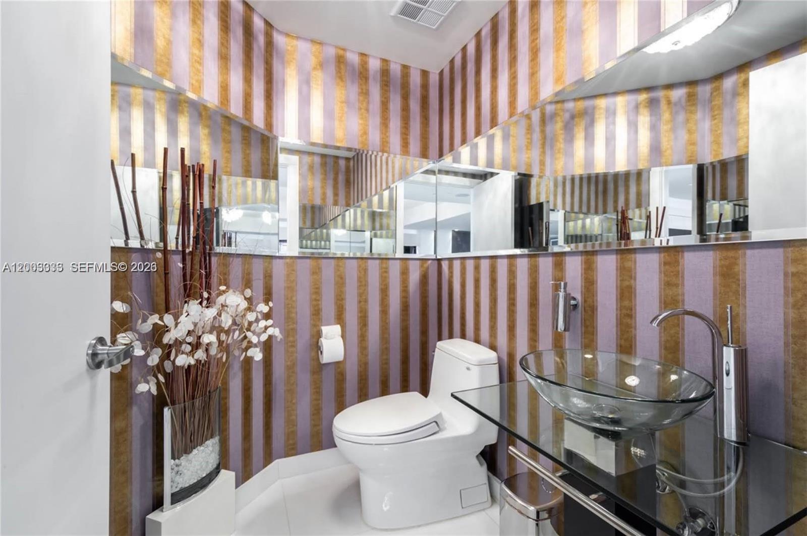 2711 HOLLYWOOD BEACH COND - Residential