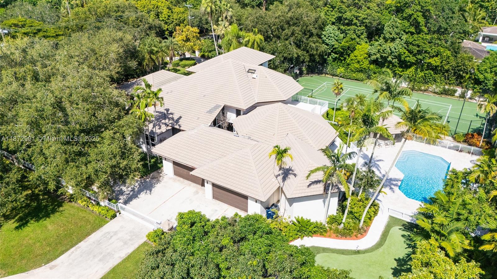 WHITE ESTATES - Residential Lease