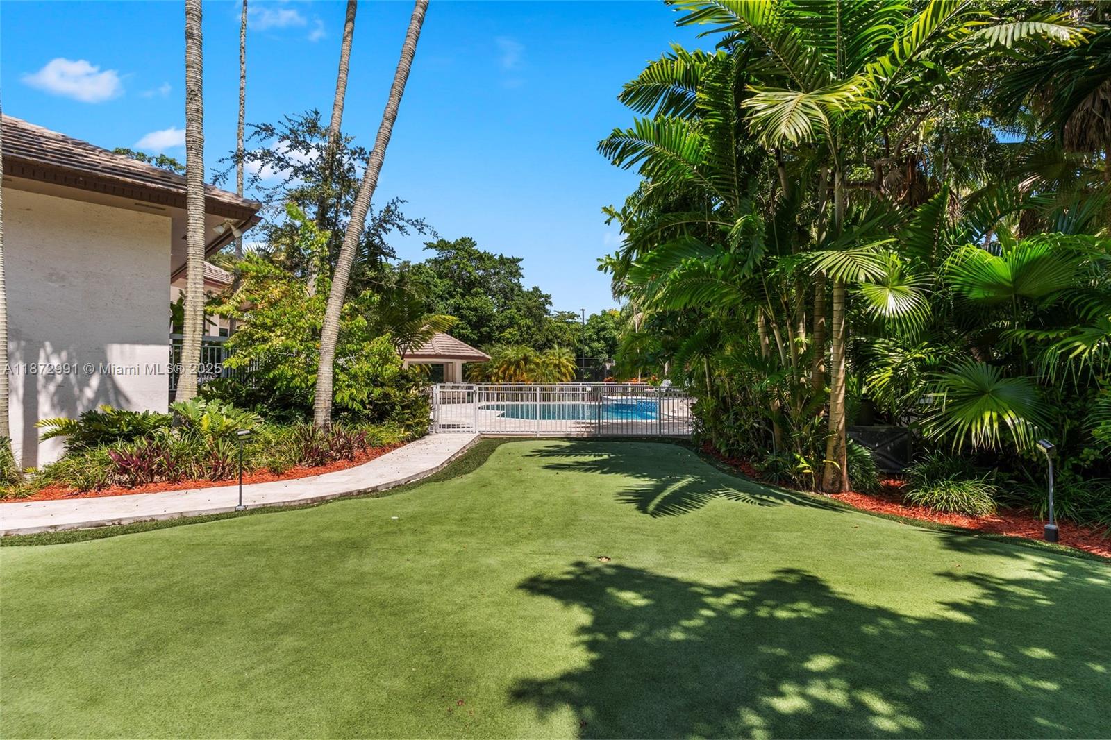 WHITE ESTATES - Residential Lease