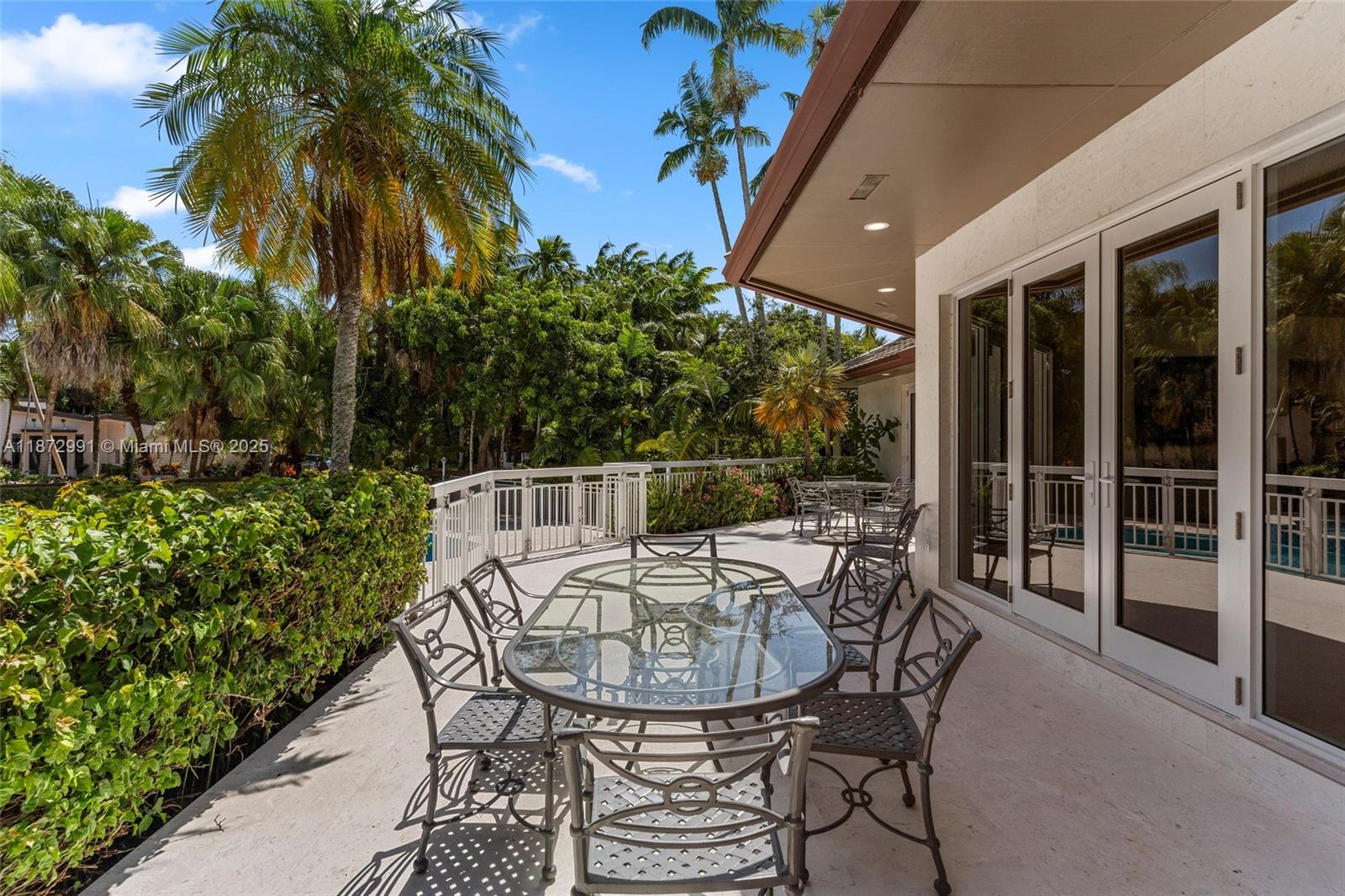 WHITE ESTATES - Residential Lease