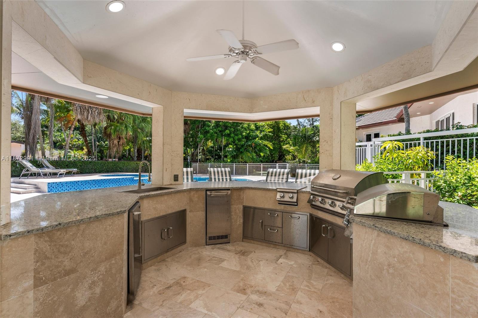 WHITE ESTATES - Residential Lease