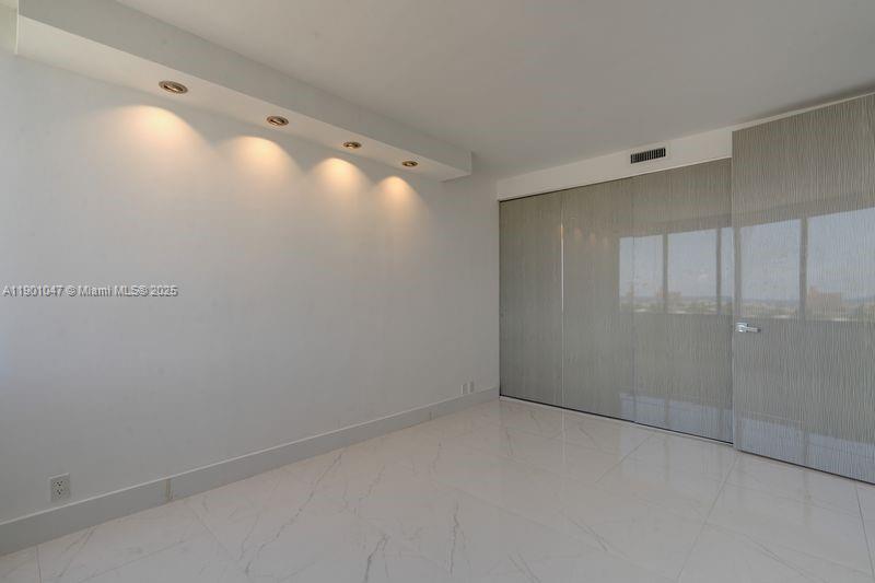 MIRADOR 1000 CONDO - Residential Lease