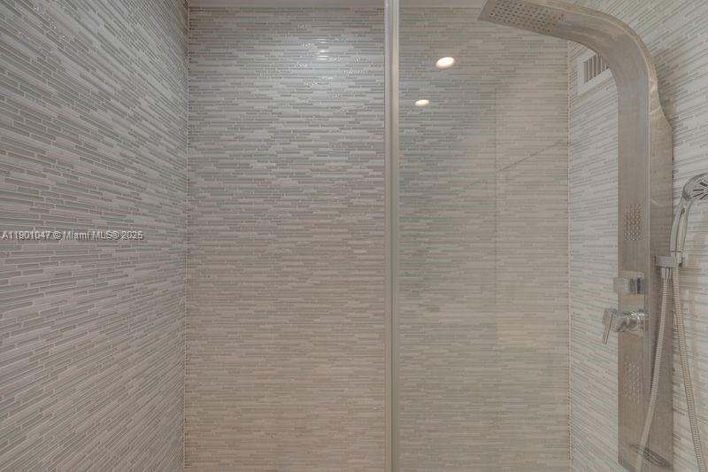 MIRADOR 1000 CONDO - Residential Lease