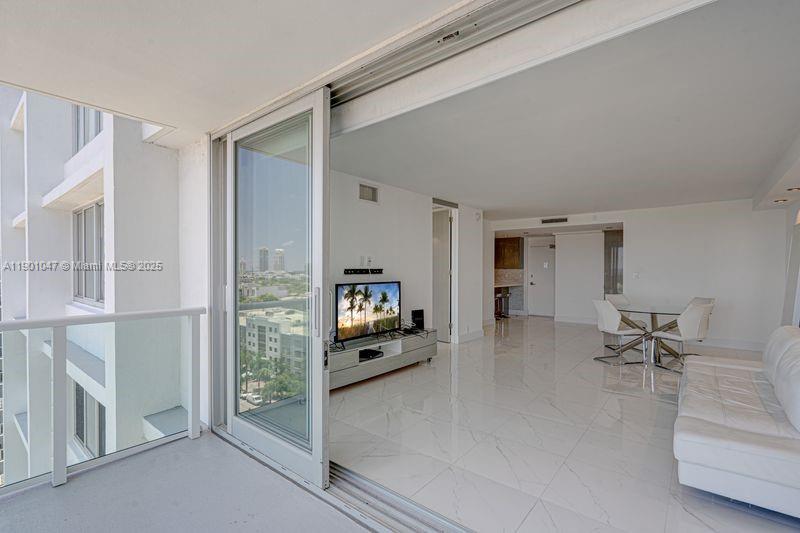 MIRADOR 1000 CONDO - Residential Lease