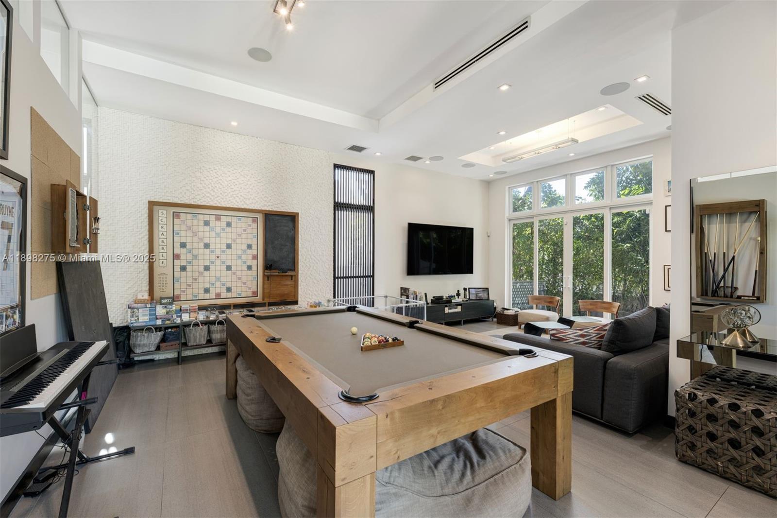 BISCAYNE KEY ESTATES - Residential Lease