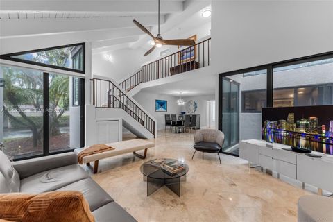 8725 SW 81st Ct Miami FL 33143