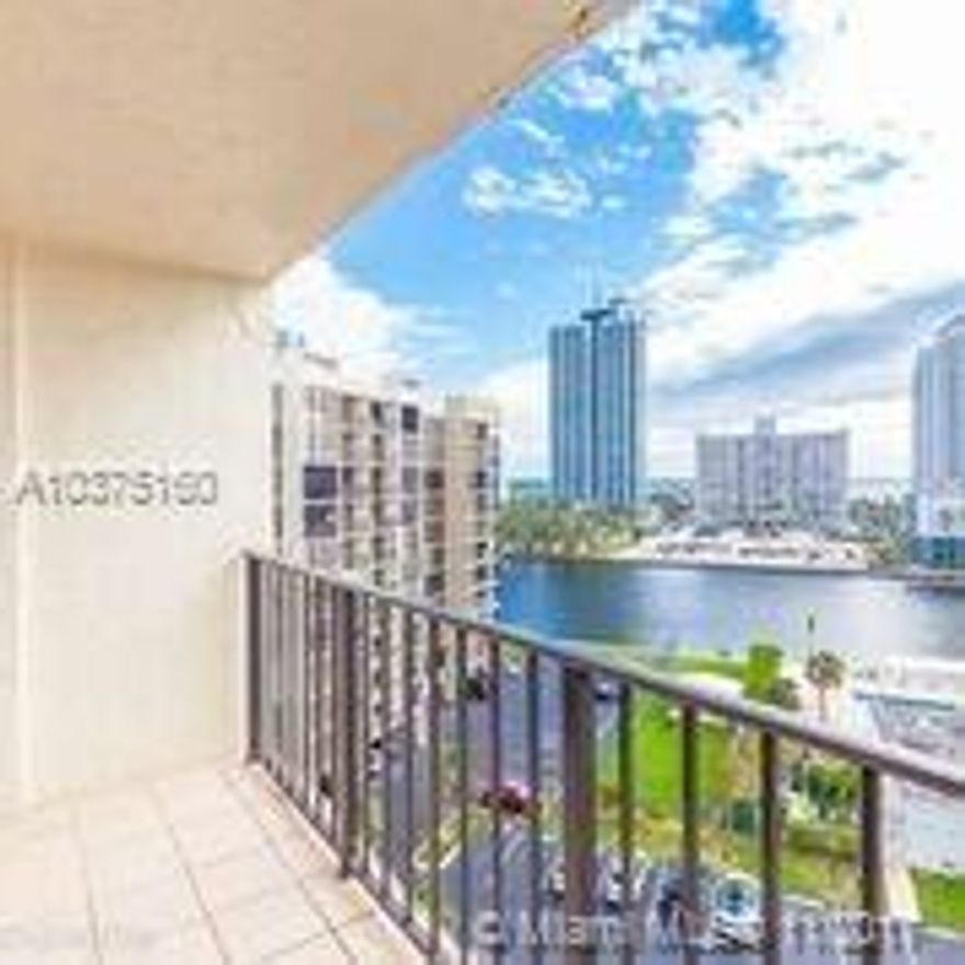 Spacious & Bright 2 bedroom 2 bath apartment with balcony overlooking the intracoastal!
Carpet floors, vintage kitchen & bathrooms. Washer & Dryer inside the unit.
Located in a full-service amenities building. Heated swimming pool, Jacuzzi, sauna, spa, fitness center, tennis court, BBQ area, storage room, bike rack, market, billiard room, card room, social room, concierge, 24/7 security, valet parking #317. Short distance to the beach, shopping and restaurants.
***Showings on Week Days*** New Owner has to live the unit for 1 year to be able to enter into the waiting list of rental***Leases have to be minimum 2 years***