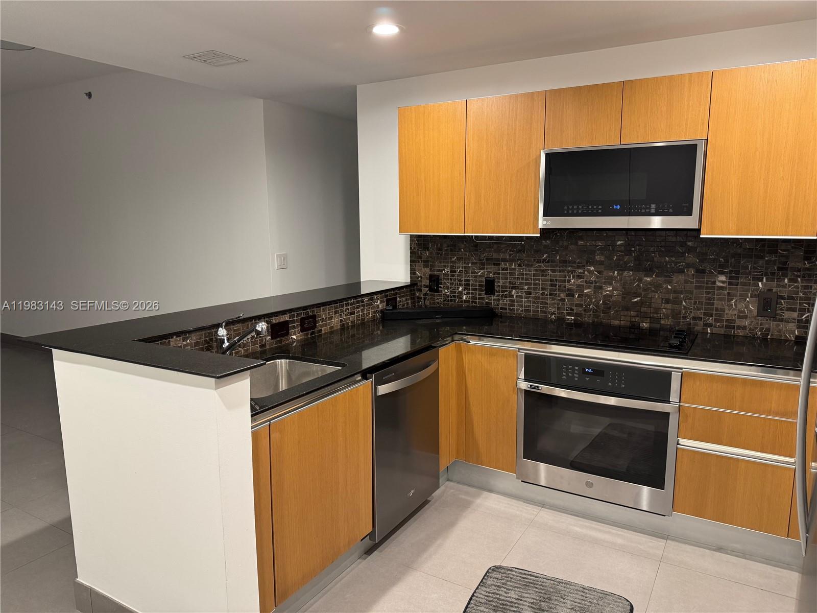 1060 BRICKELL CONDO - Residential Lease