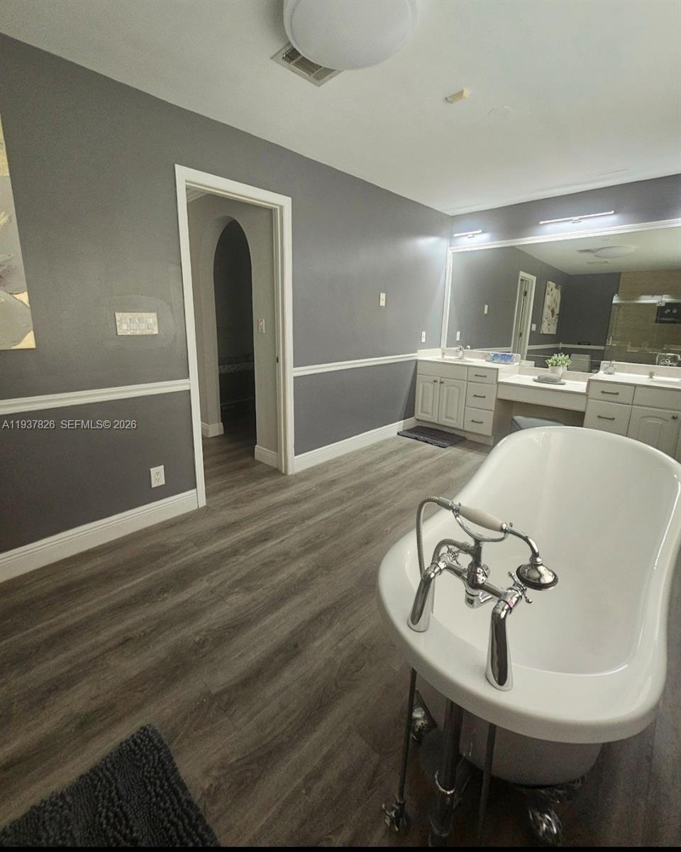 CORAL RIDGE ISLES - Residential