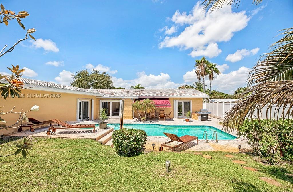 CORAL RIDGE ISLES - Residential