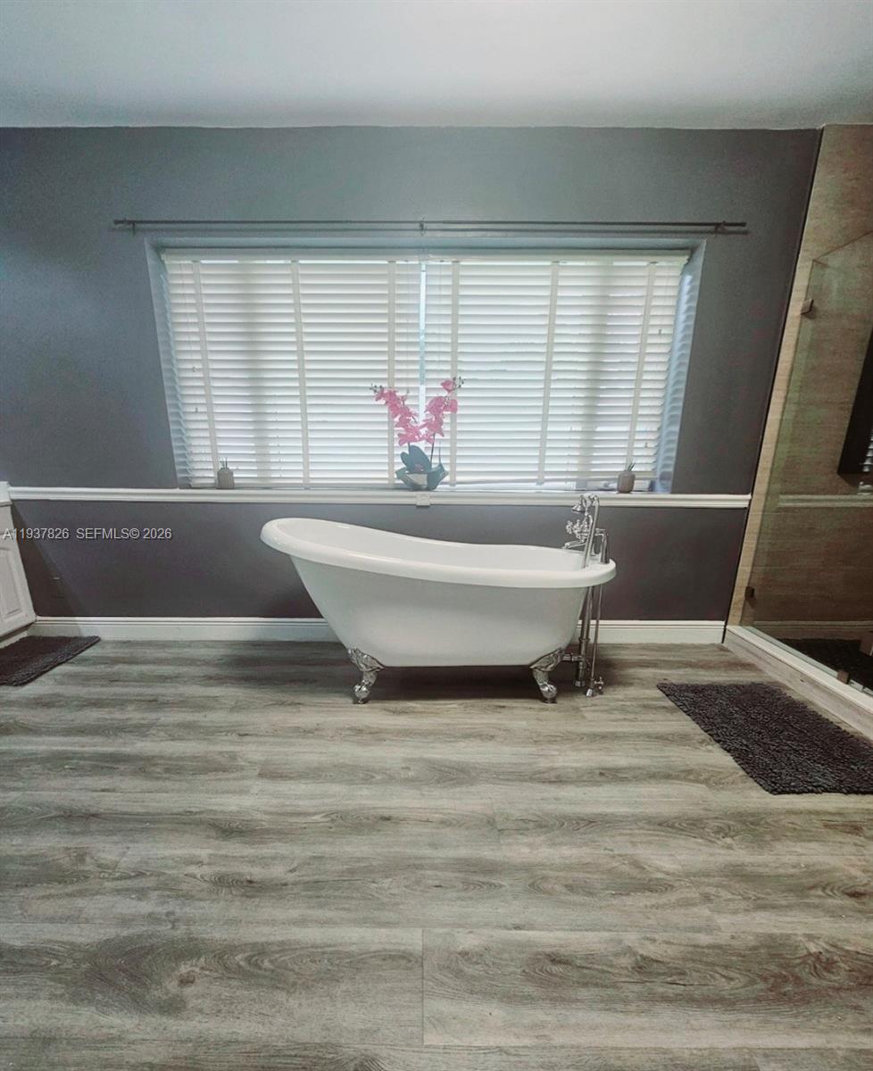 CORAL RIDGE ISLES - Residential