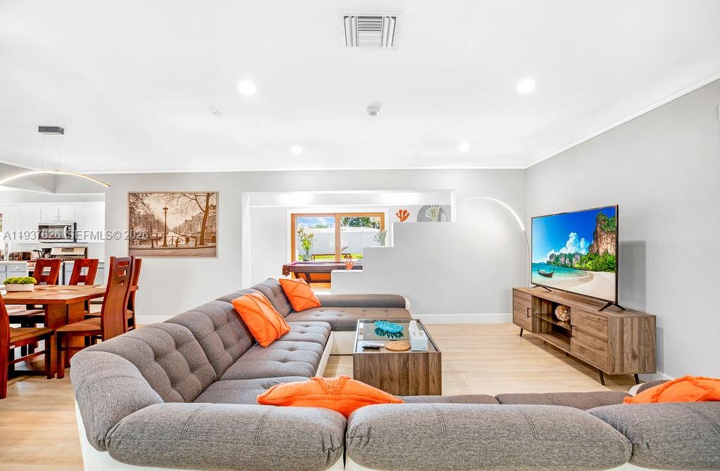 CORAL RIDGE ISLES - Residential