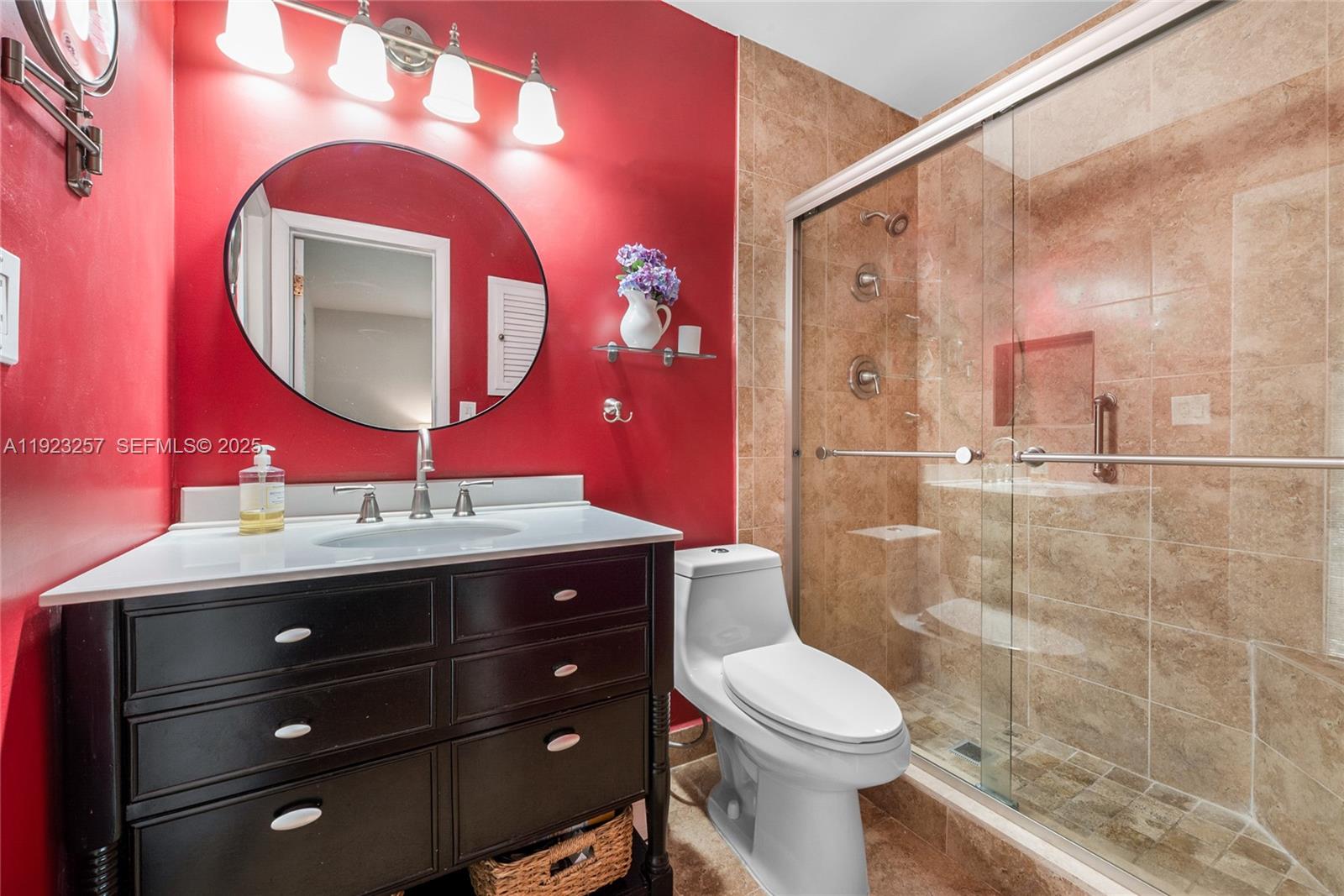 CORAL REEF ESTATES - Residential