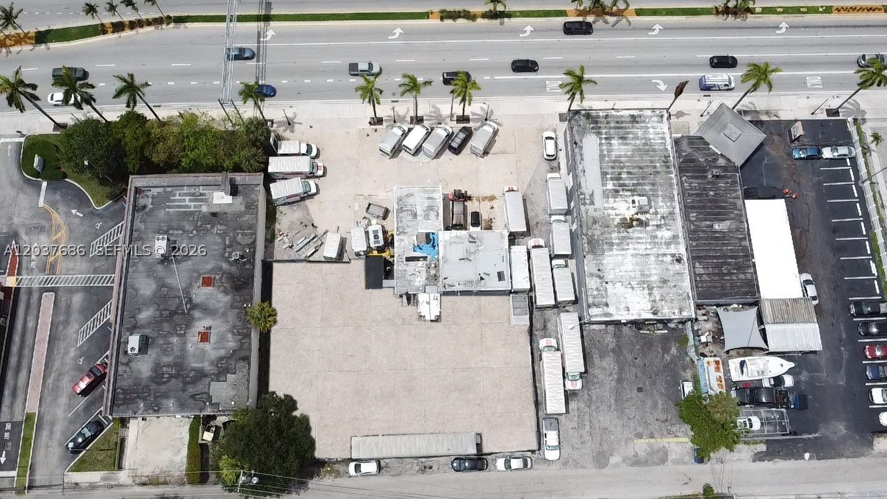 2814-2820 N Hollywood Blvd