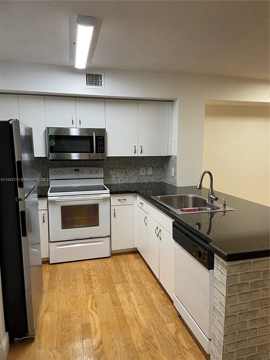 ENCLAVE AT DORAL CONDO NO - Residential Lease