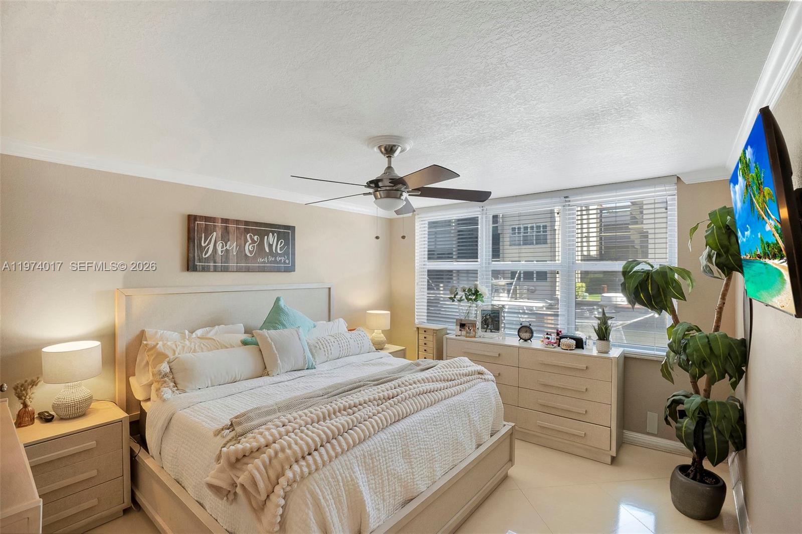 ISLAND CLUB ONE CONDO - Residential