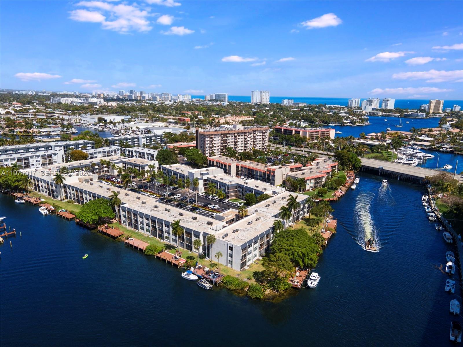 ISLAND CLUB ONE CONDO - Residential