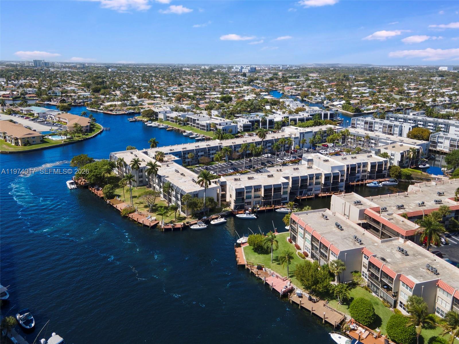 ISLAND CLUB ONE CONDO - Residential