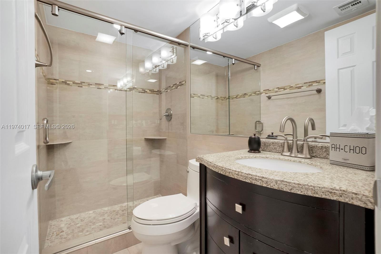 ISLAND CLUB ONE CONDO - Residential