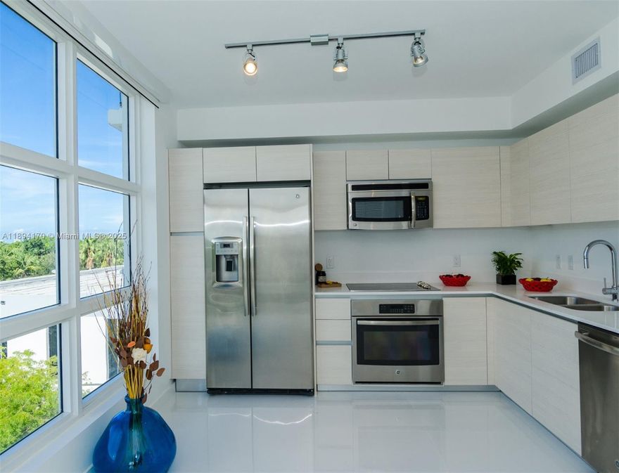 Beautiful studio that feels like a 1 bedroom apartment! Tiled throughout and it has a large balcony. Rent includes Water, Cable and Wi-Fi. One reserved parking space on same floor as the unit which is very convenient. This boutique building has spectacular amenities: Roof Top Terrace with barbeque grills, jacuzzies, and an amazing panoramic view of Biscayne Bay. On the 7th floor you will find the Swimming Pool, Gym and Party Room. AVAILABLE ON NOVEMBER 17, 2025.