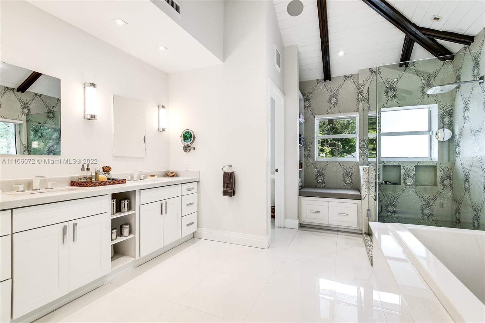 ROCKDALE ESTATES - Residential