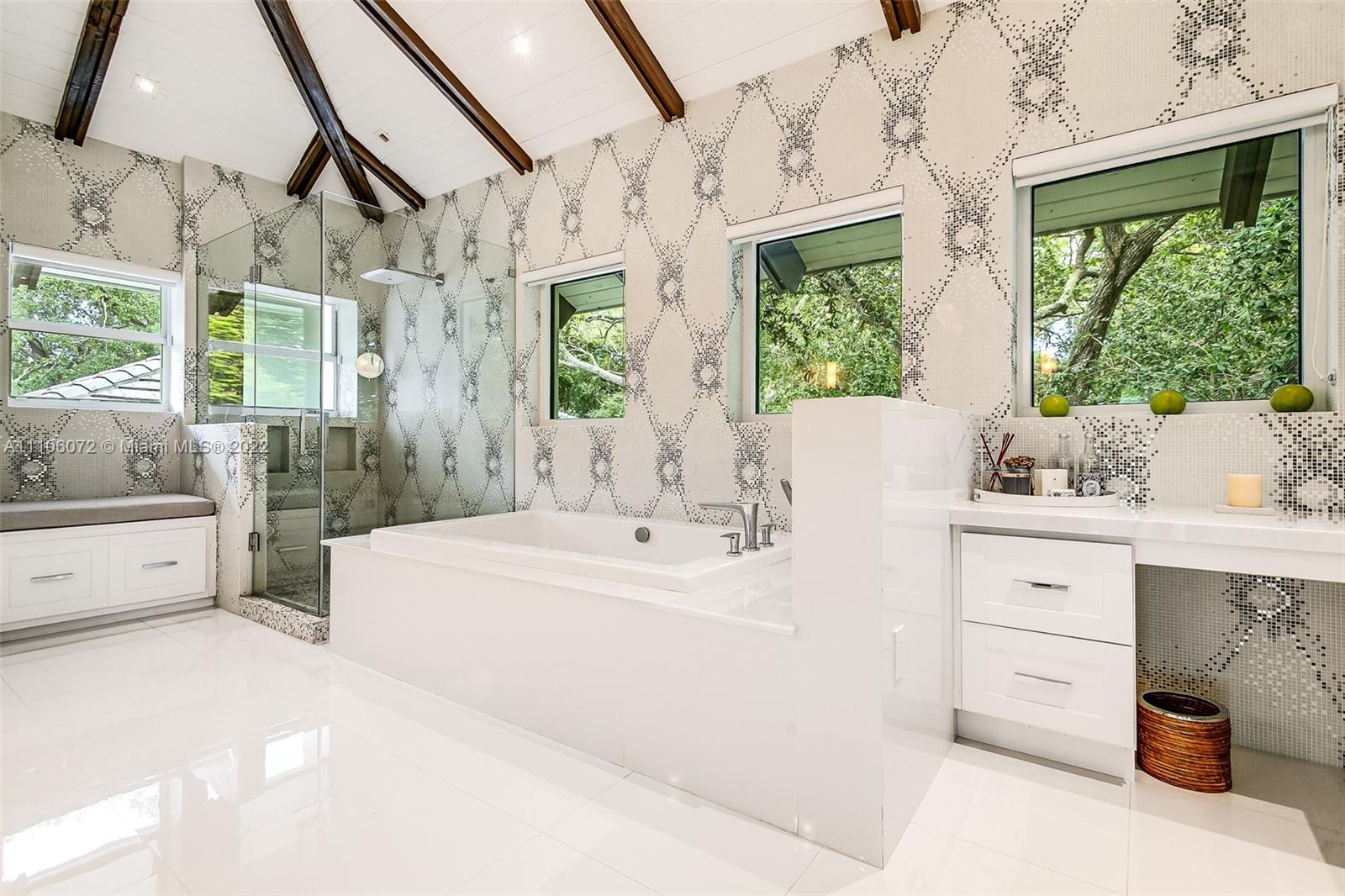 ROCKDALE ESTATES - Residential