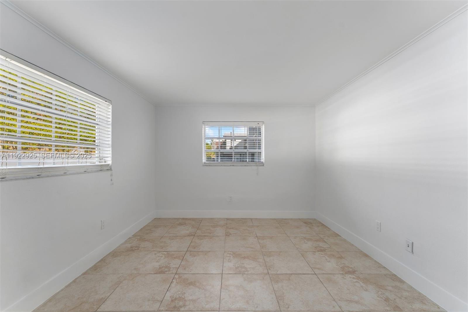 KEY BISCAYNE VI CONDO - Residential