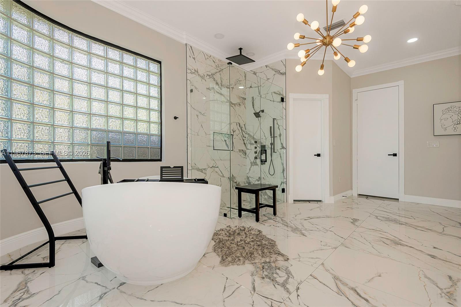 HOLLYWOOD LAKES COUNTRY C - Residential