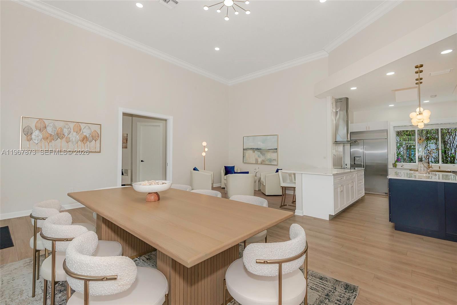 HOLLYWOOD LAKES COUNTRY C - Residential