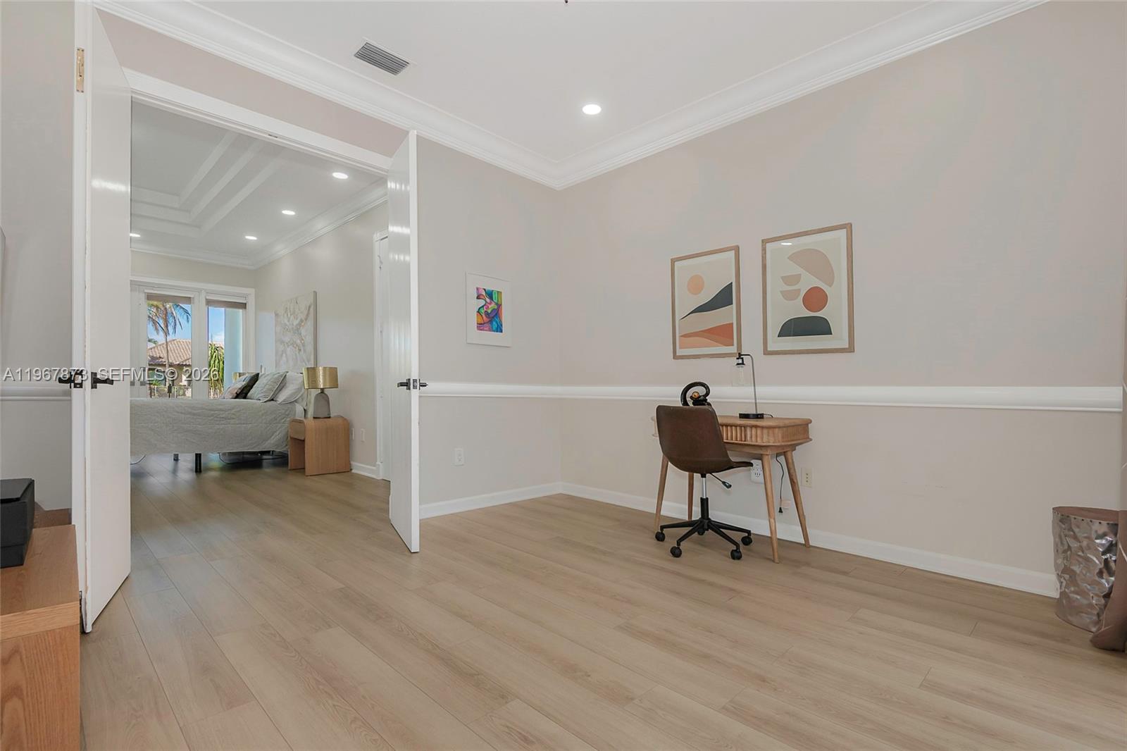 HOLLYWOOD LAKES COUNTRY C - Residential