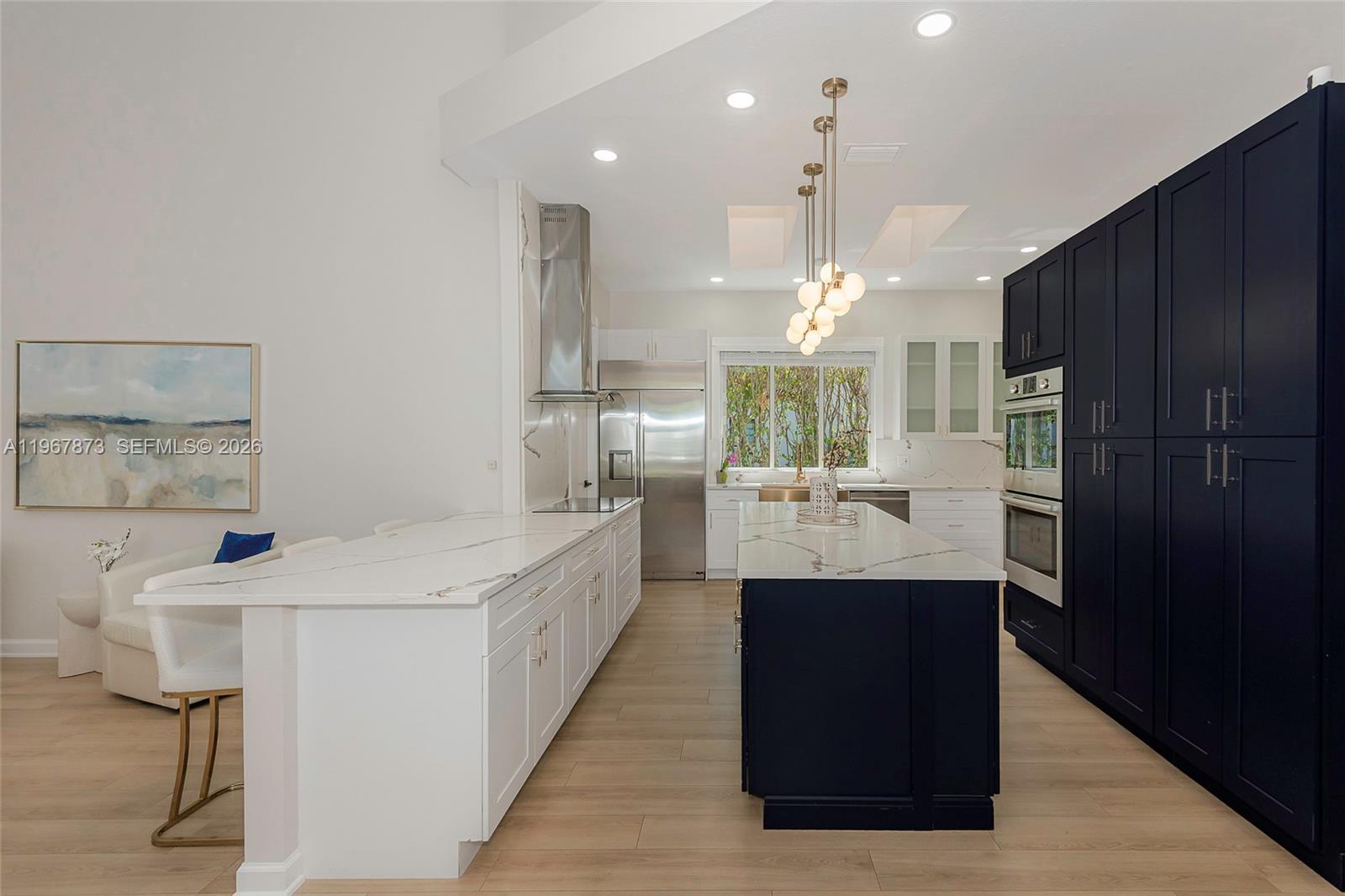 HOLLYWOOD LAKES COUNTRY C - Residential