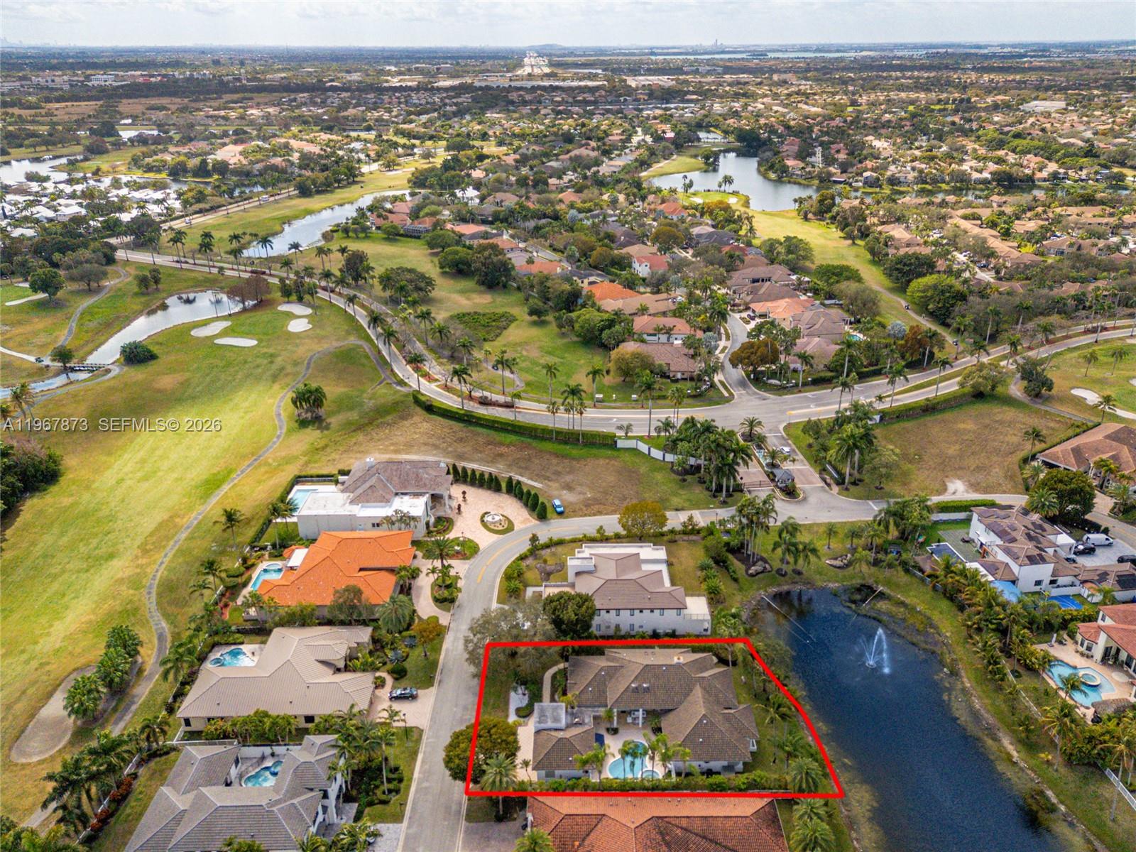 HOLLYWOOD LAKES COUNTRY C - Residential
