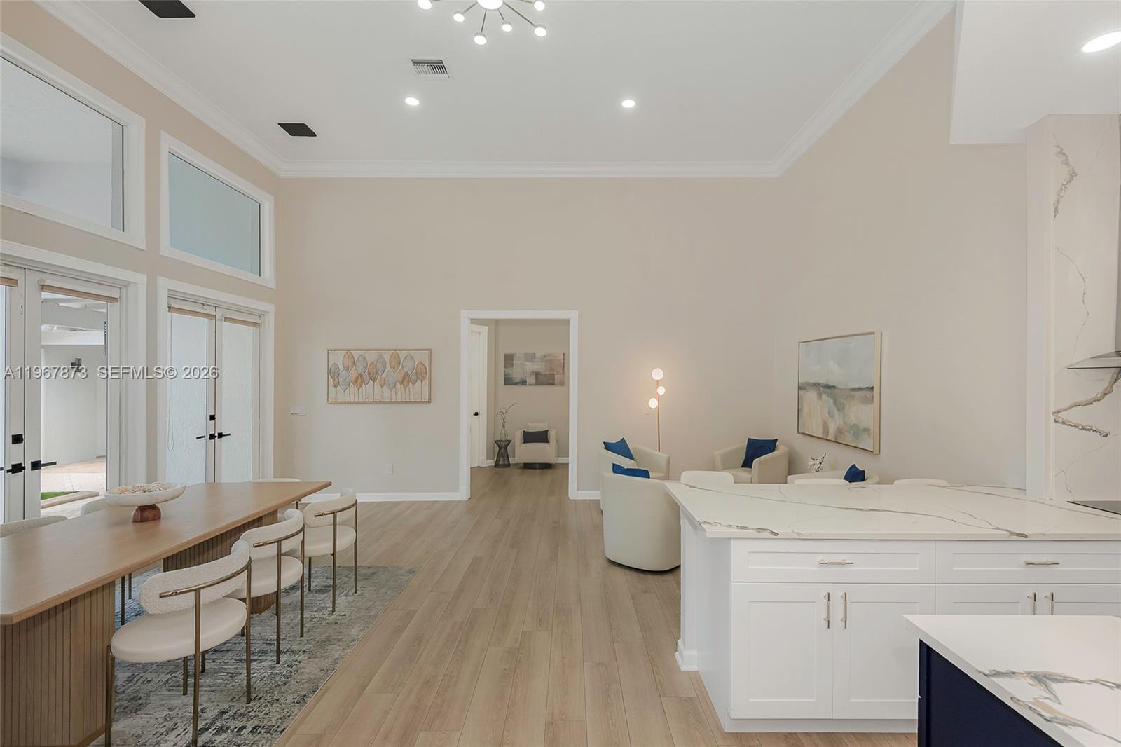 HOLLYWOOD LAKES COUNTRY C - Residential