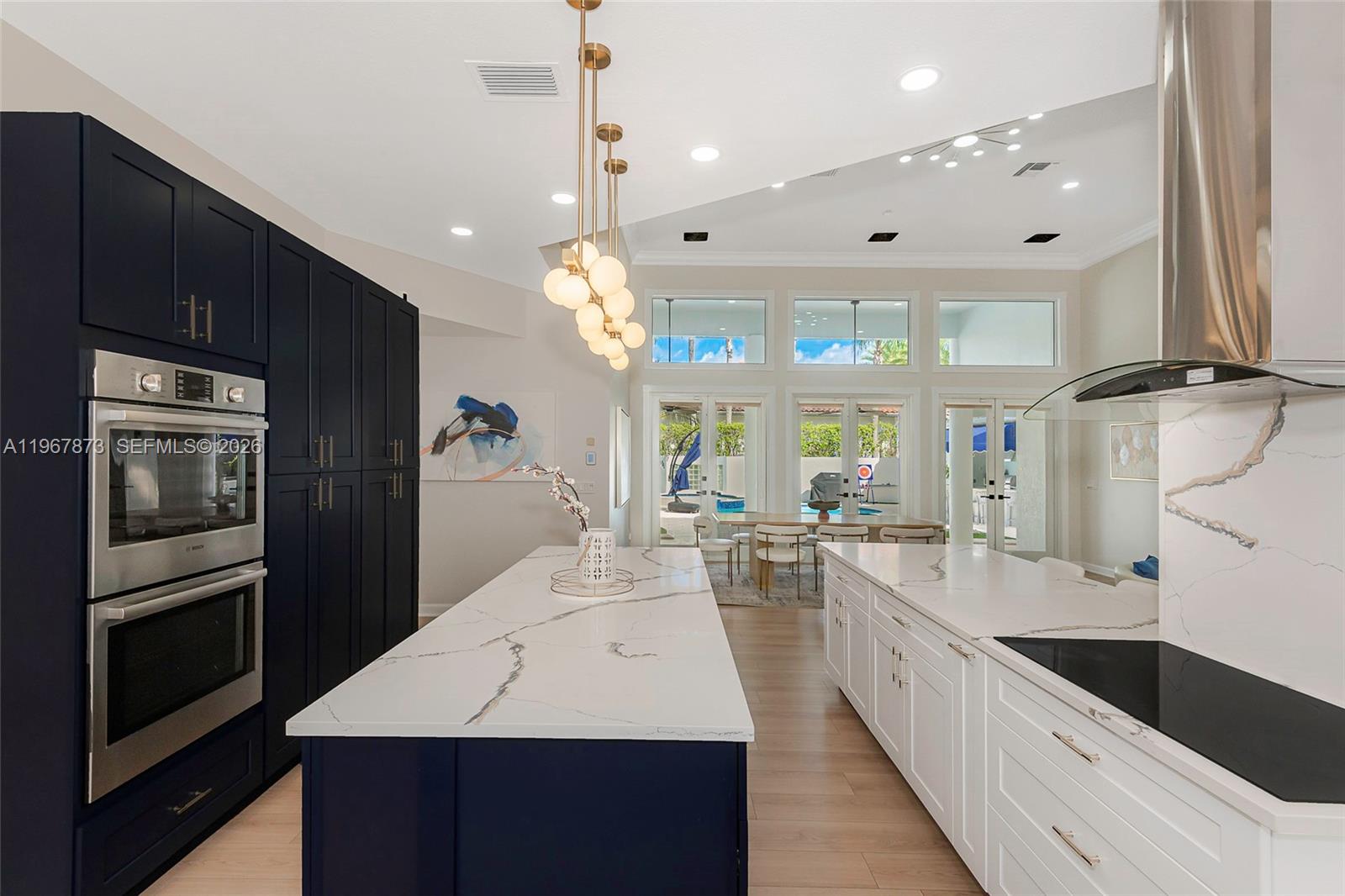 HOLLYWOOD LAKES COUNTRY C - Residential